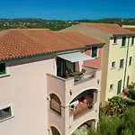 Ampio Attico Monolocale Con Terrazza