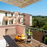 Ampio Attico Monolocale Con Terrazza Santa Teresa Gallura