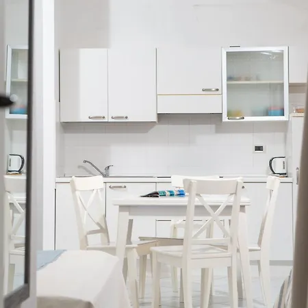 Ampio Attico Monolocale Con Terrazza