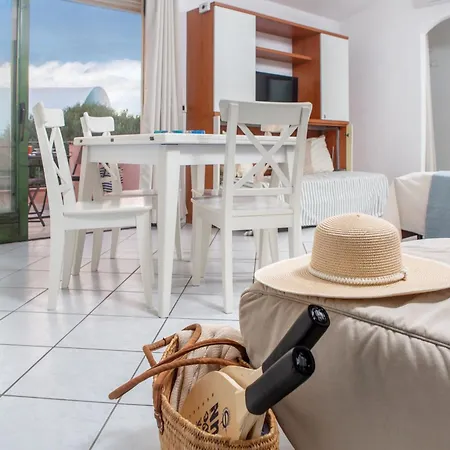 Ampio Attico Monolocale Con Terrazza Appartamento
