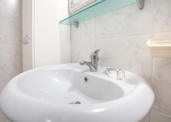 Ampio Attico Monolocale Con Terrazza *