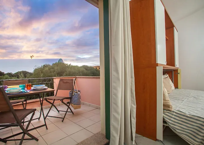 Ampio Attico Monolocale Con Terrazza Santa Teresa Gallura